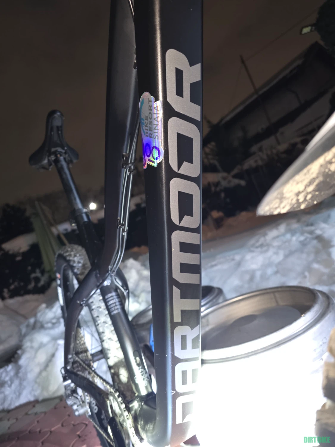 3. Hardtail Agresiv Dartmoor Hornet Pro