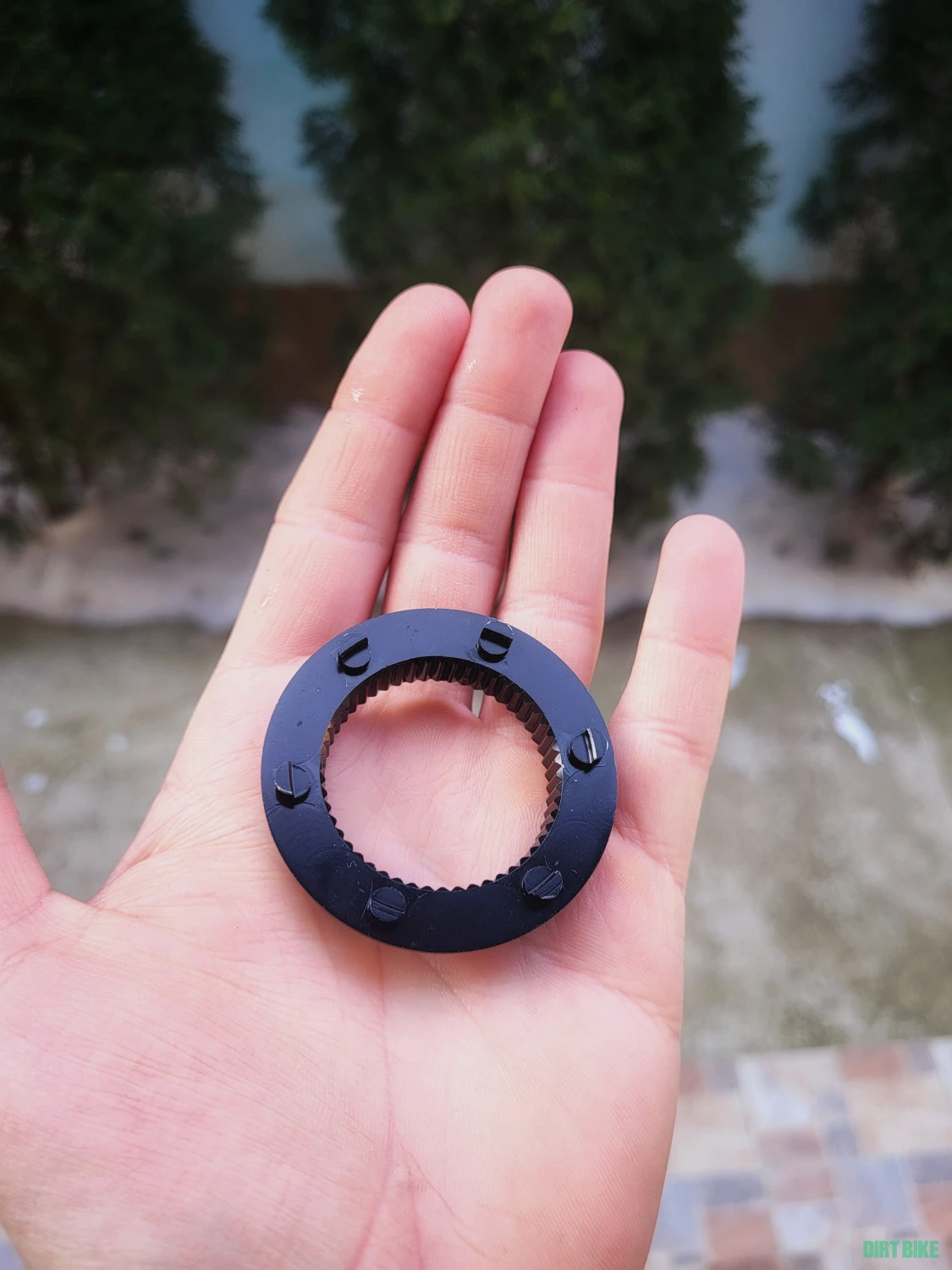 1. Vând Adaptor Disc 6 Suruburi Pentru Butuc Centerlock,