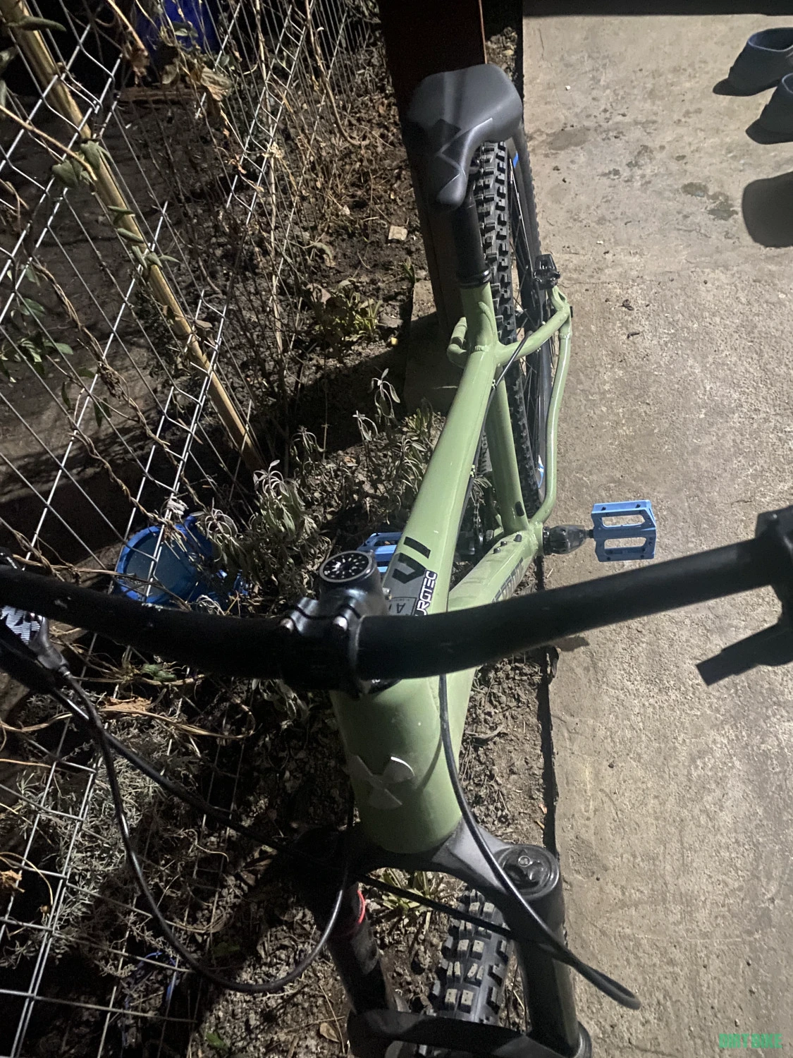 3. Bicicletă Nukeproof Scout 275 2022 Green Artichoke