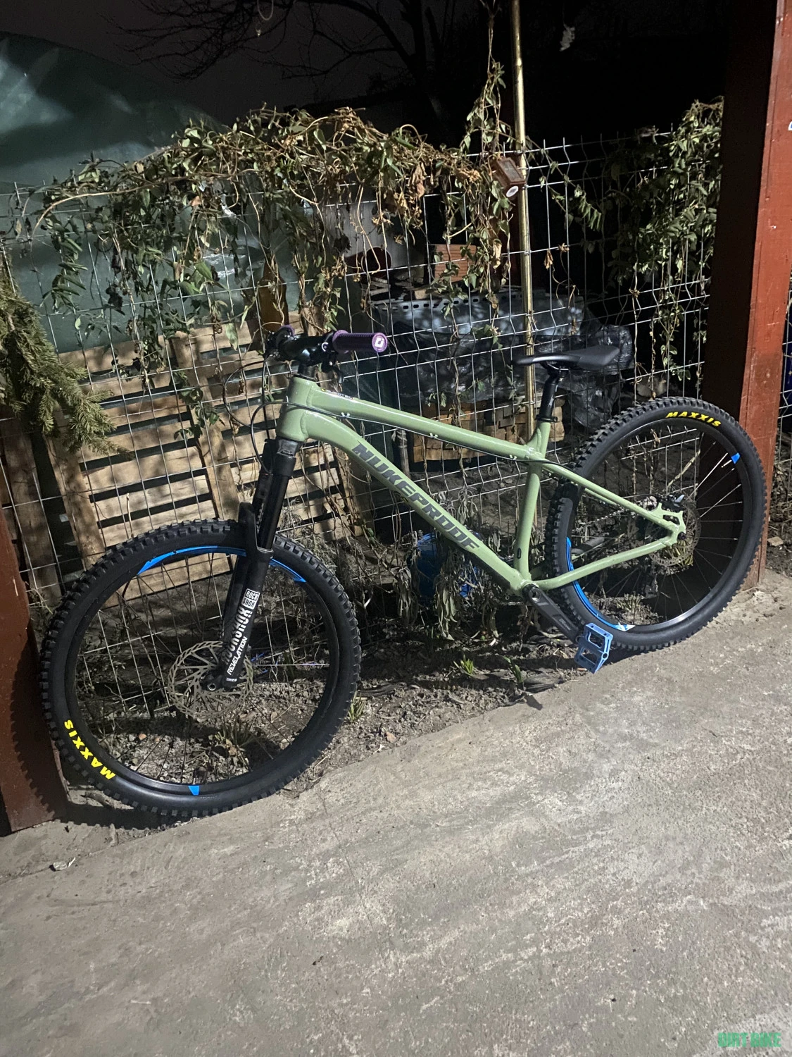 2. Bicicletă Nukeproof Scout 275 2022 Green Artichoke