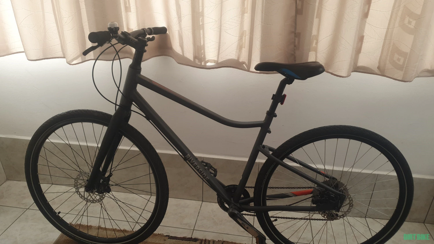 1. Bicicleta Riverside 700 imbunatatita