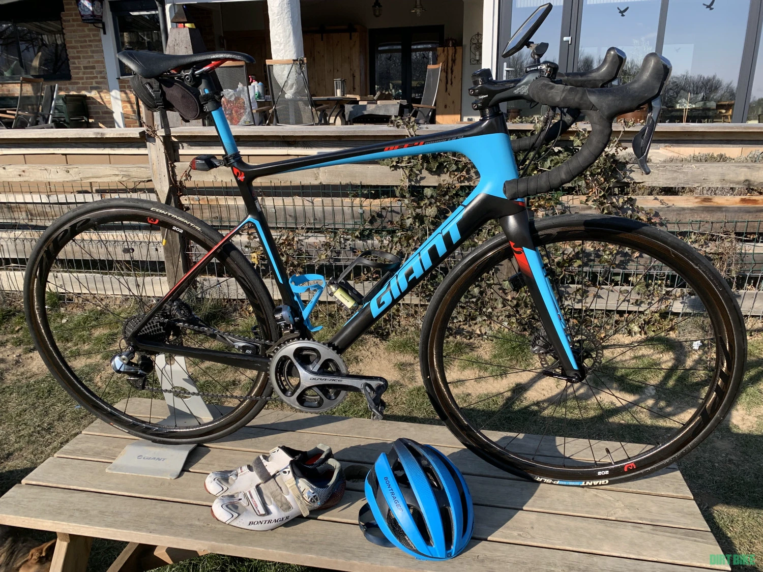 1. Giant Defy Advanced SL 0 Di2 Dura Ace