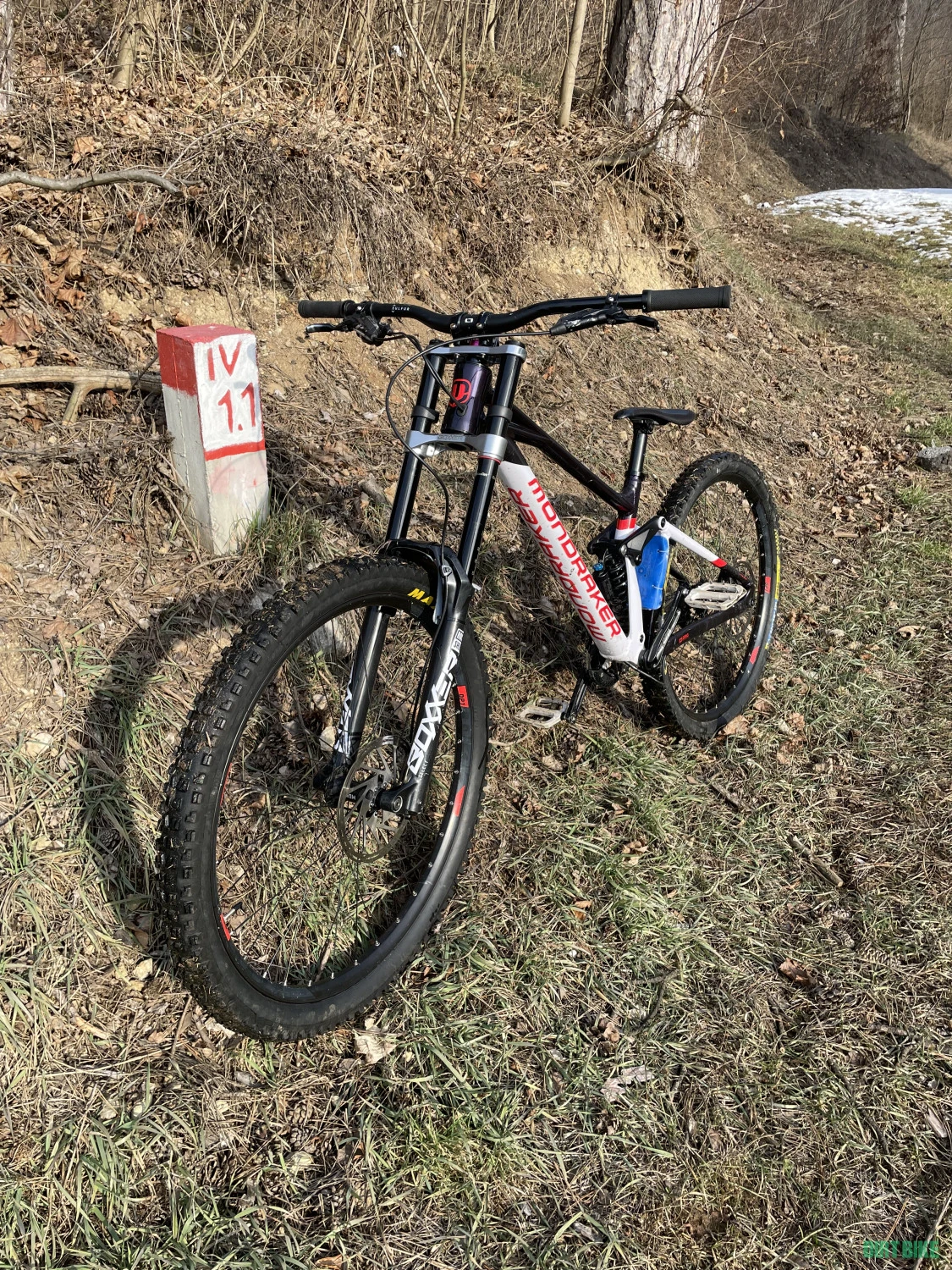 1. Mondraker Summum L 2022