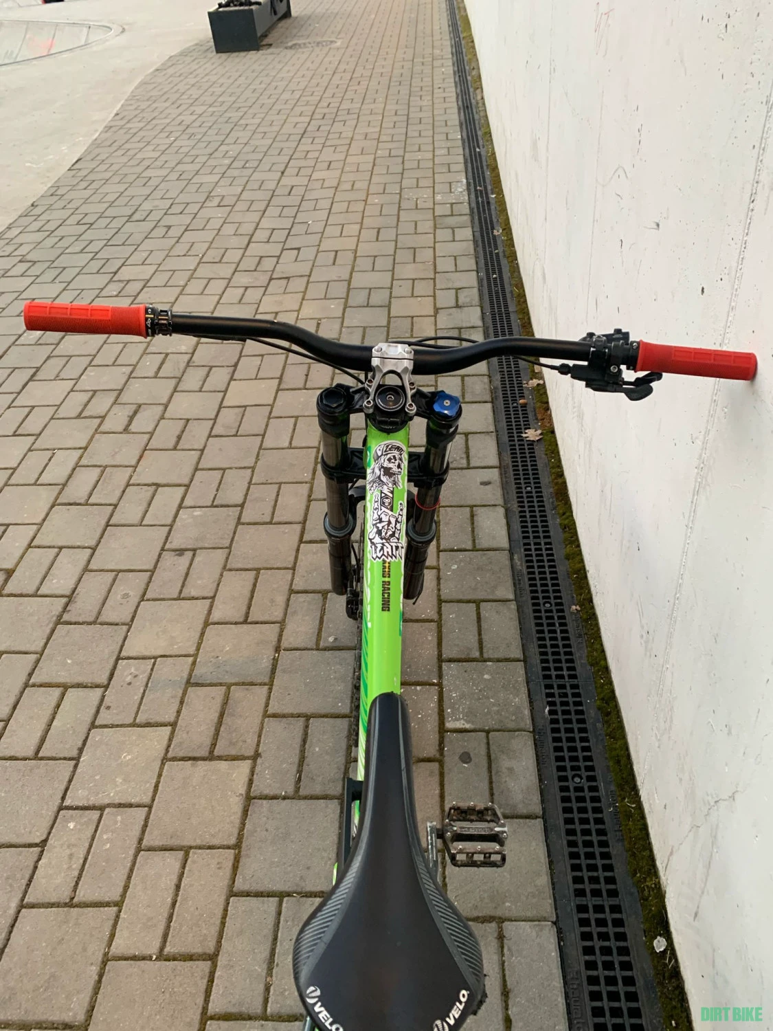 5. Commencal supreme v3 2014