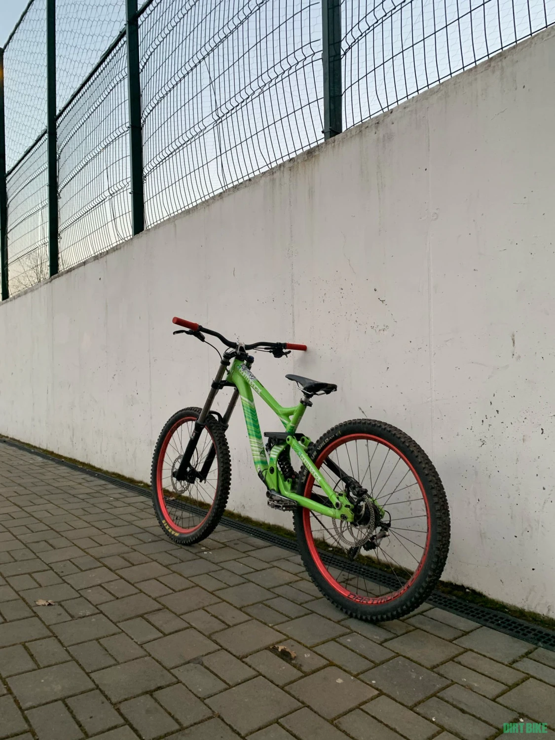 2. Commencal supreme v3 2014