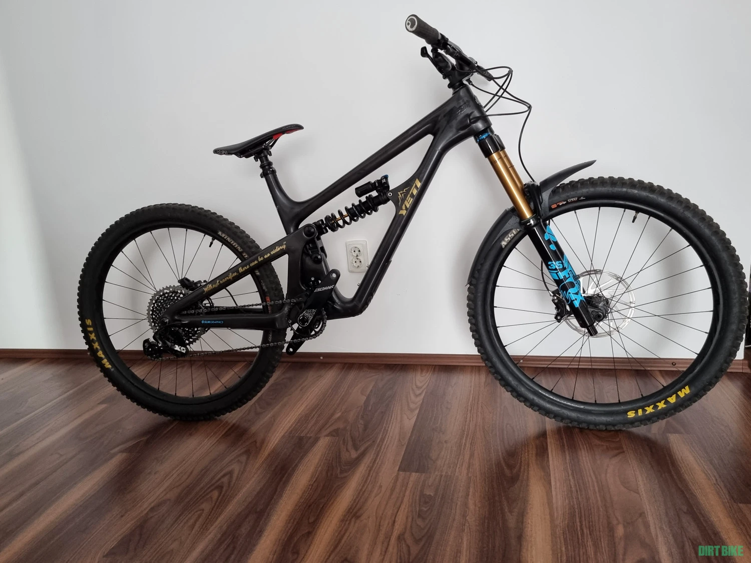 1. Bicicleta Yeti SB165 C2 2021