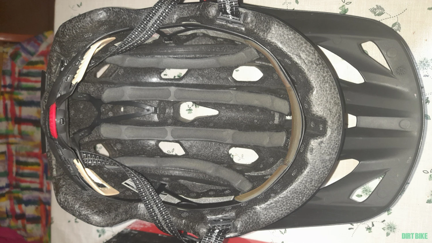 5. Casca Bluegrass, enduro, medium (54-58), stare perfecta.