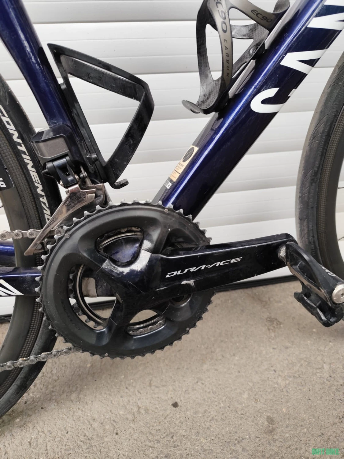 3. Canyon Ultimate CF SLX 9.0, full Dura Ace, Di2, 11 speed