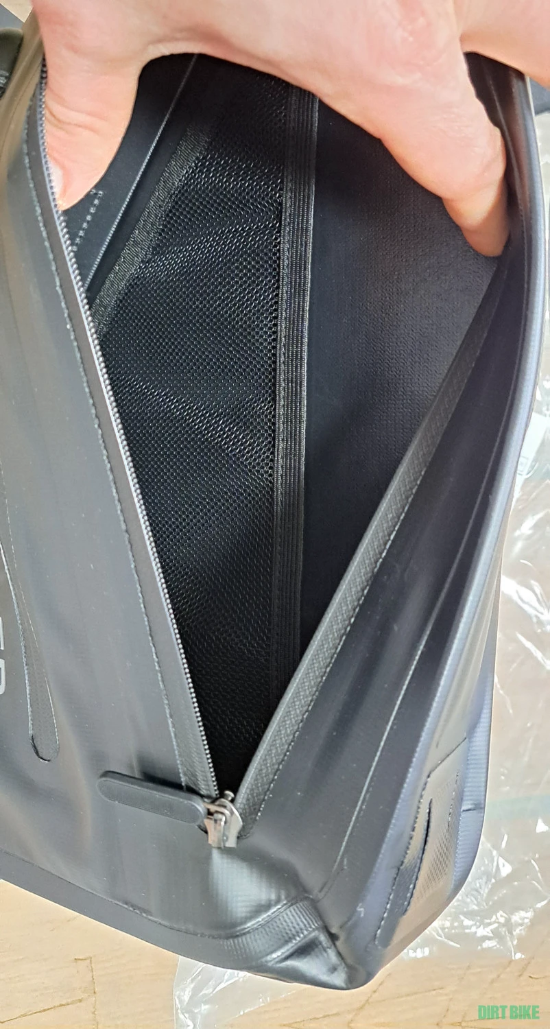 1. Geantă cadru bikepacking 4L