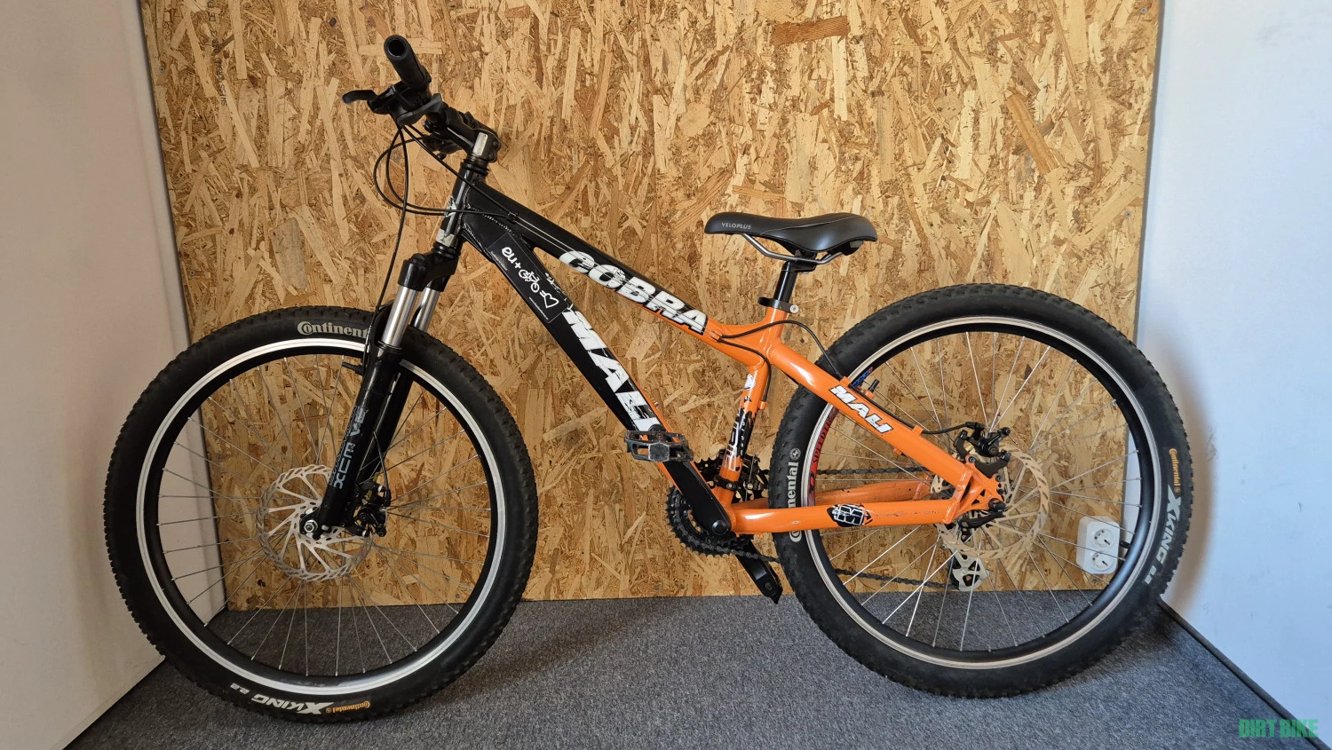1. Mali Cobra 26 inch