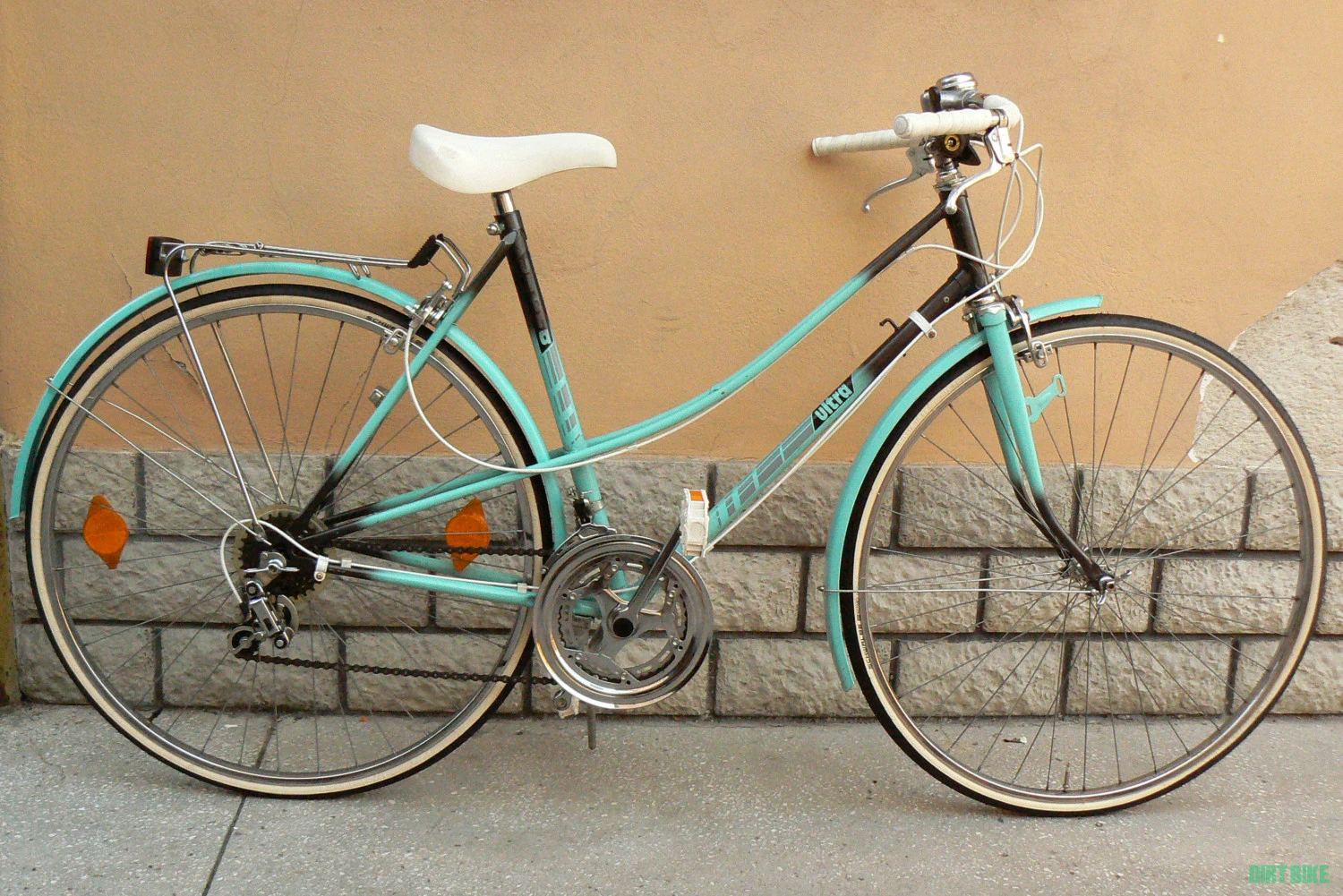 1. Bicicleta vintage KTM