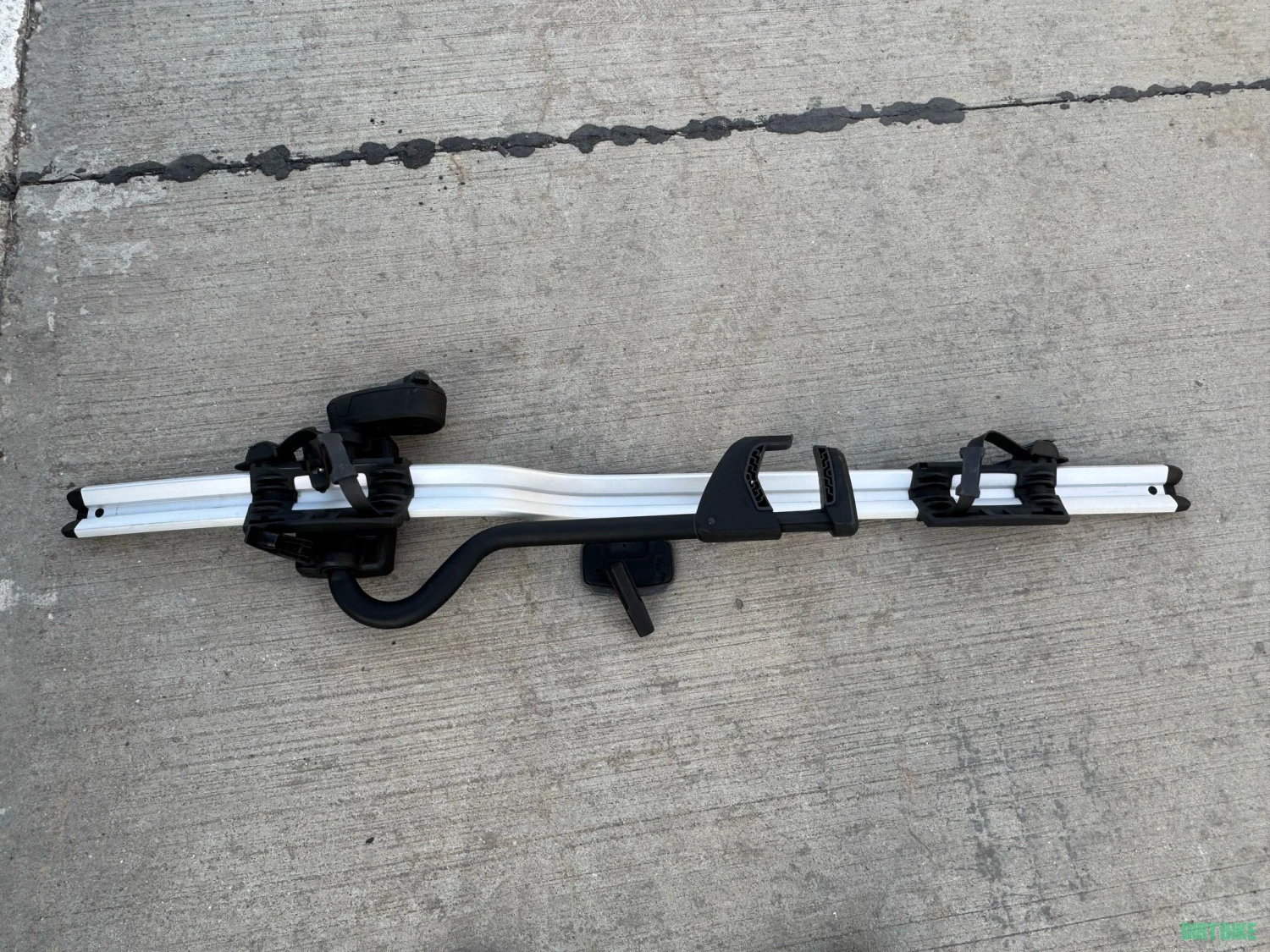 1. Thule Proride 598