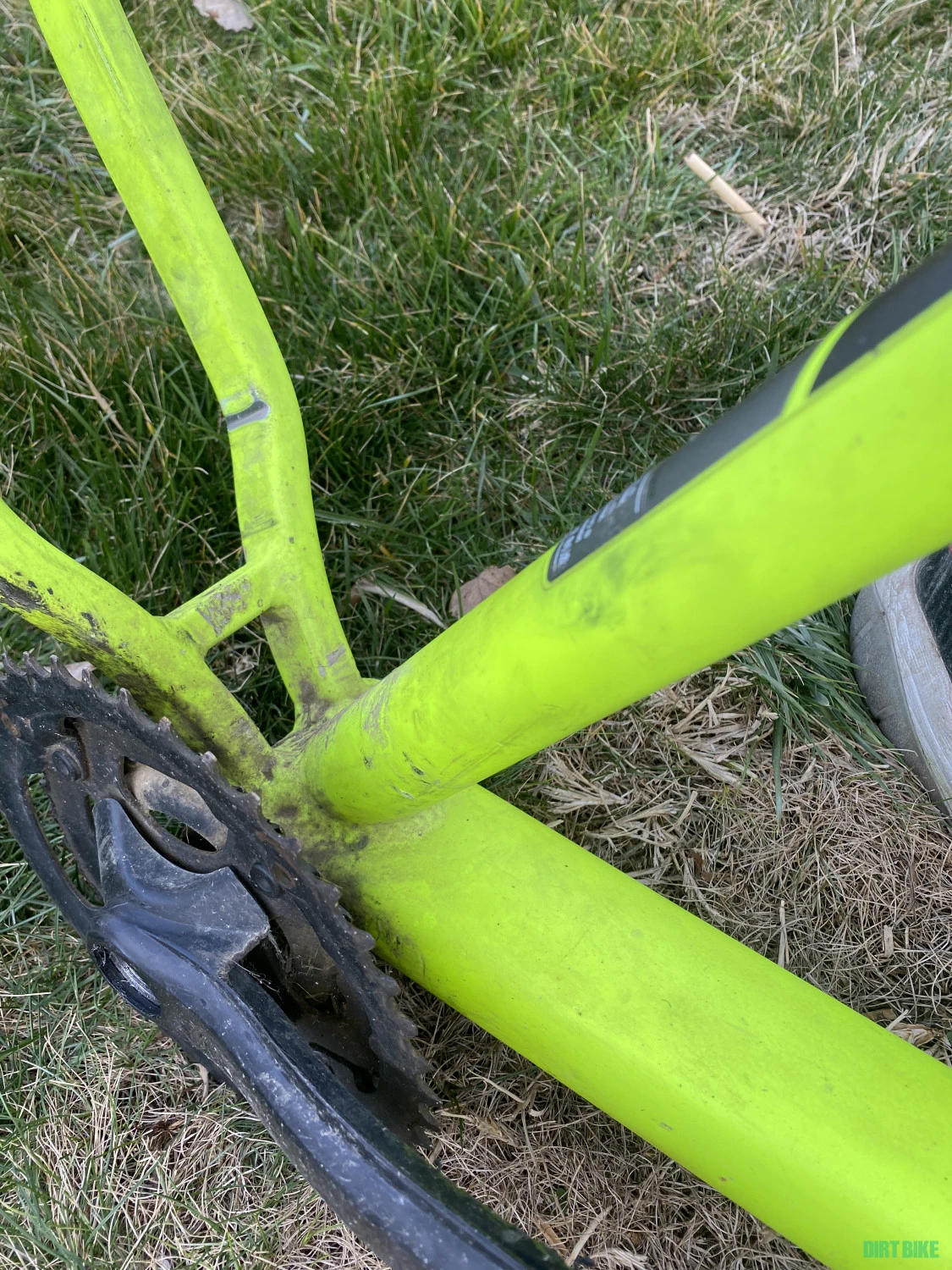 6. Salut vand cadru rockrider 340