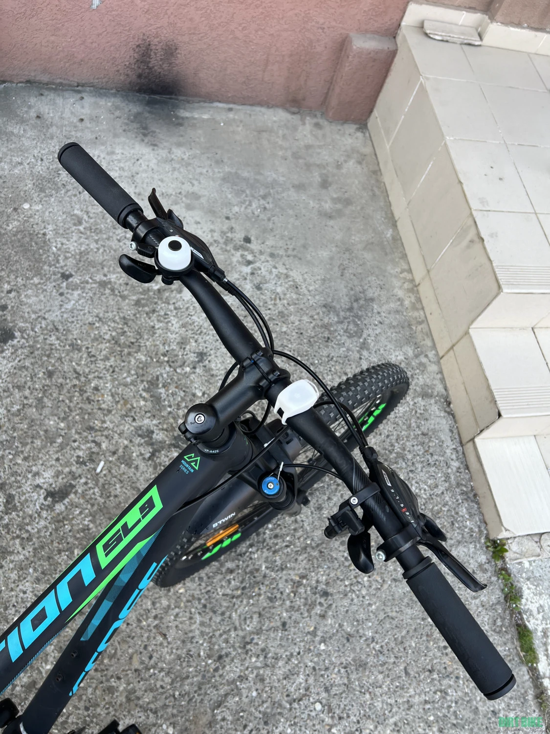 6. Bicicleta Cross SL9-ROCKSHOX, Cadru L, Aproape nou nouța