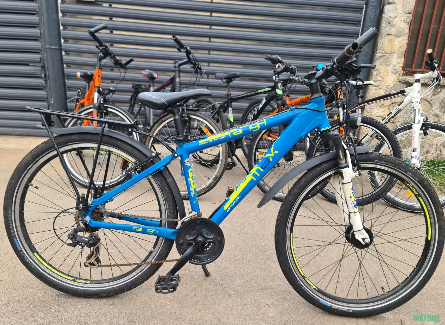 1. Bicicleta MTB Raleigh DirtMAX roti 26"