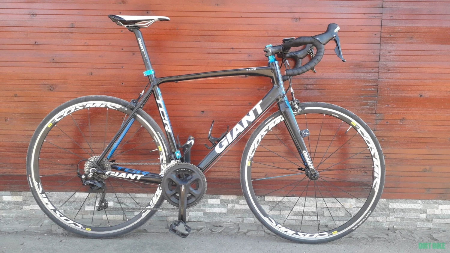 4. GIANT TCR1 - Shimano 105 - Size L
