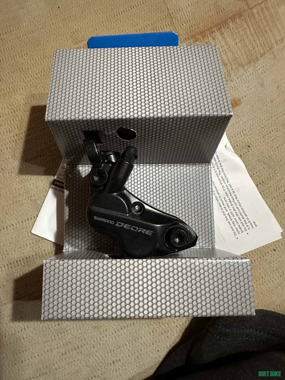 1. Shimano Deore BR-M6120 4 pistoane