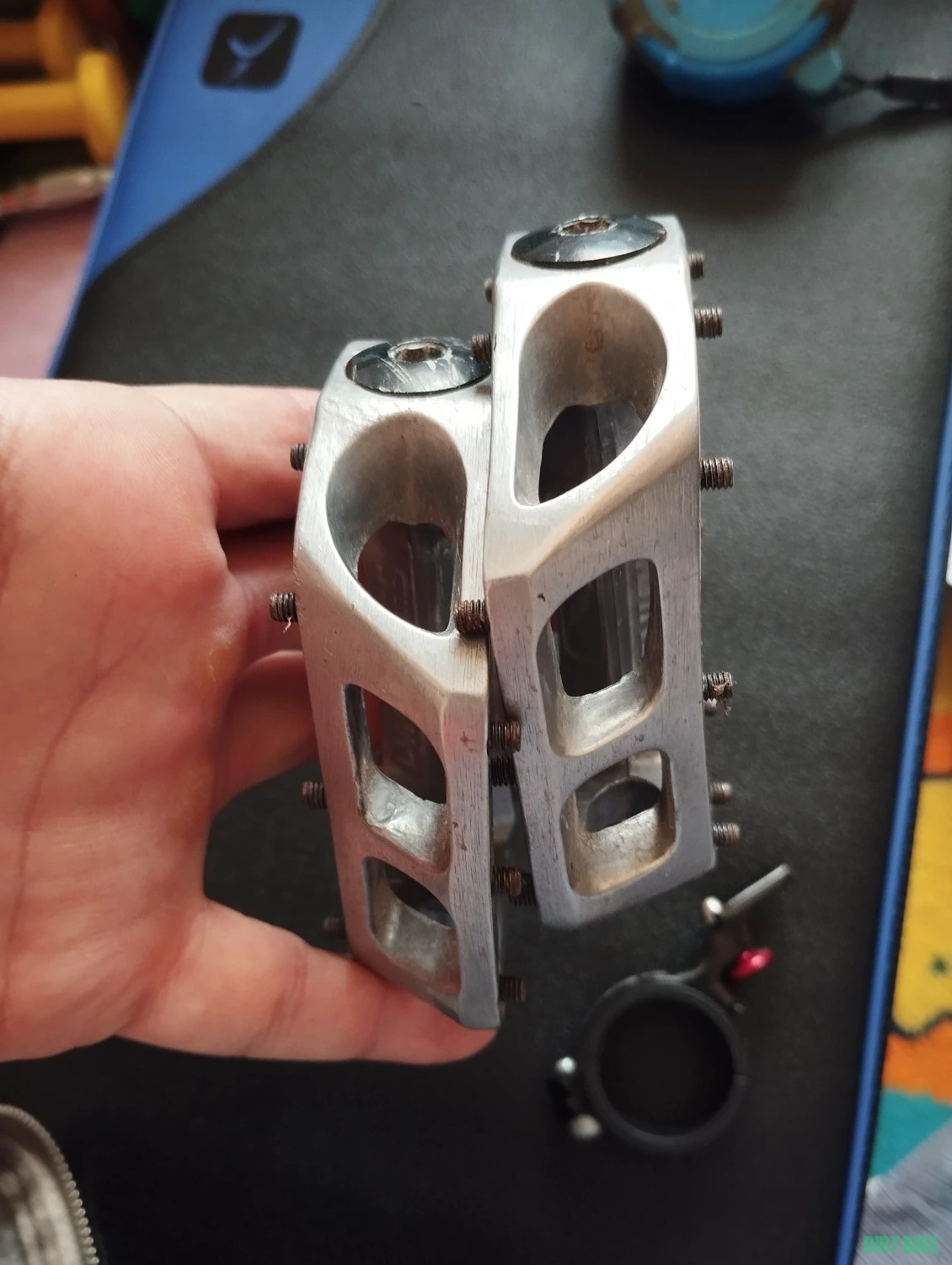 1. Pedale Dmr V12
