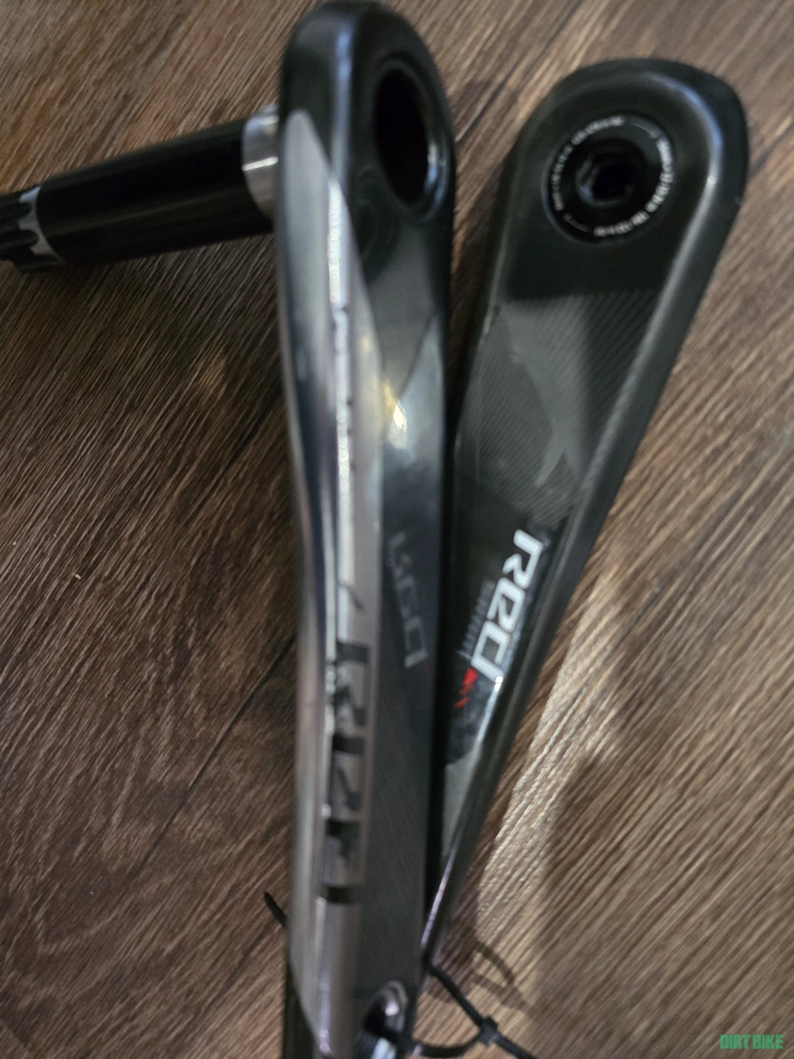6. Brate Sram RED GXP 175mm