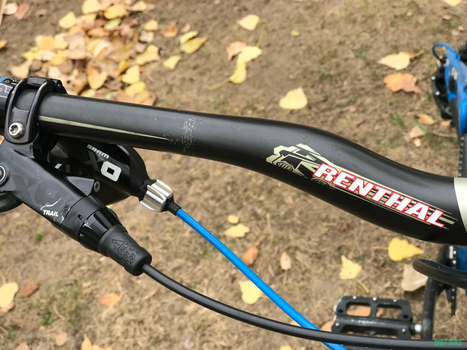 5. Vand Bicicleta Enduro Pivot Mach 6 Carbon