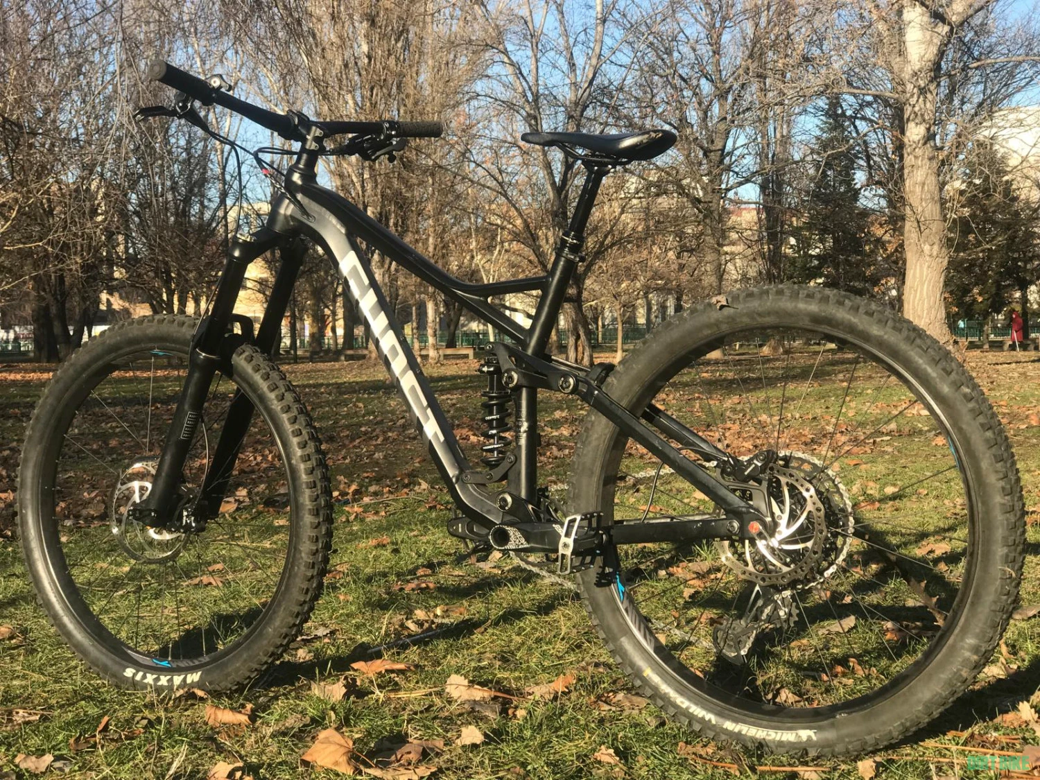 4. Vand Bicicleta Enduro Ghost FRAMR