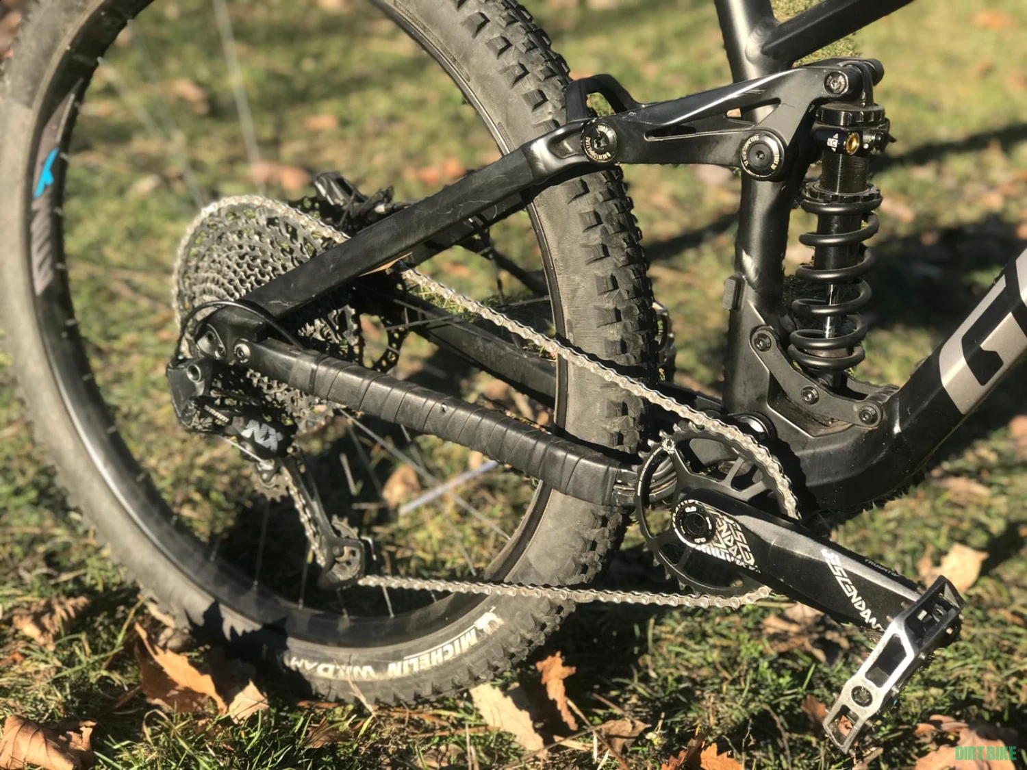 3. Vand Bicicleta Enduro Ghost FRAMR
