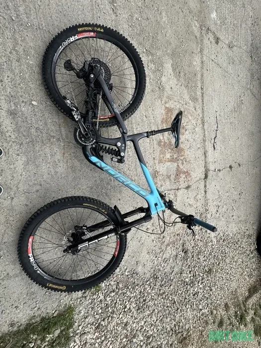 2. Bicicleta norco super enduro piese de top