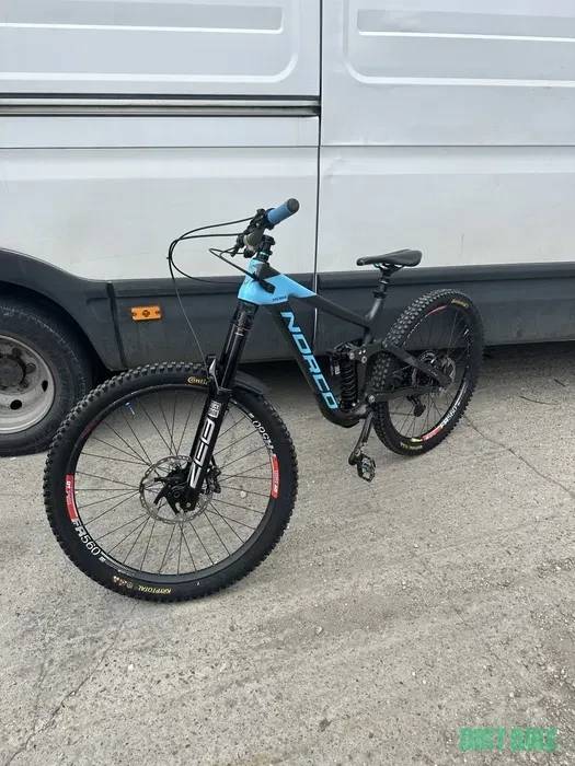 1. Bicicleta norco super enduro piese de top