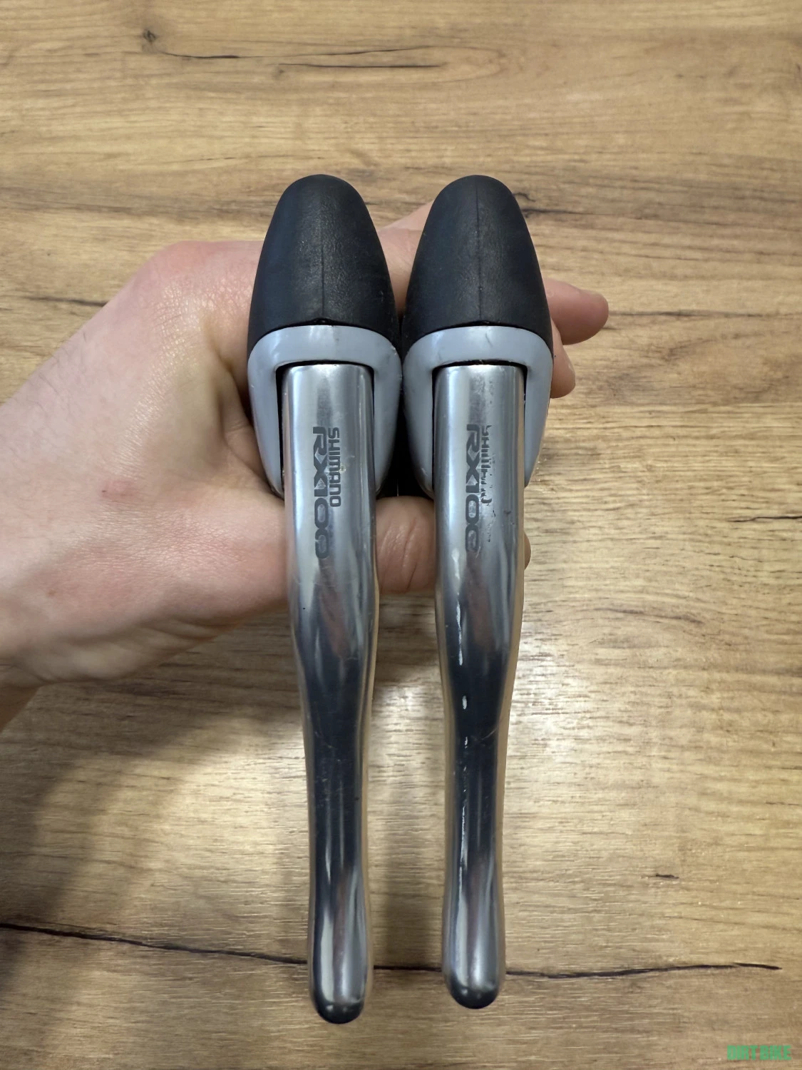 1. Manete frana cursiera Shimano RX100