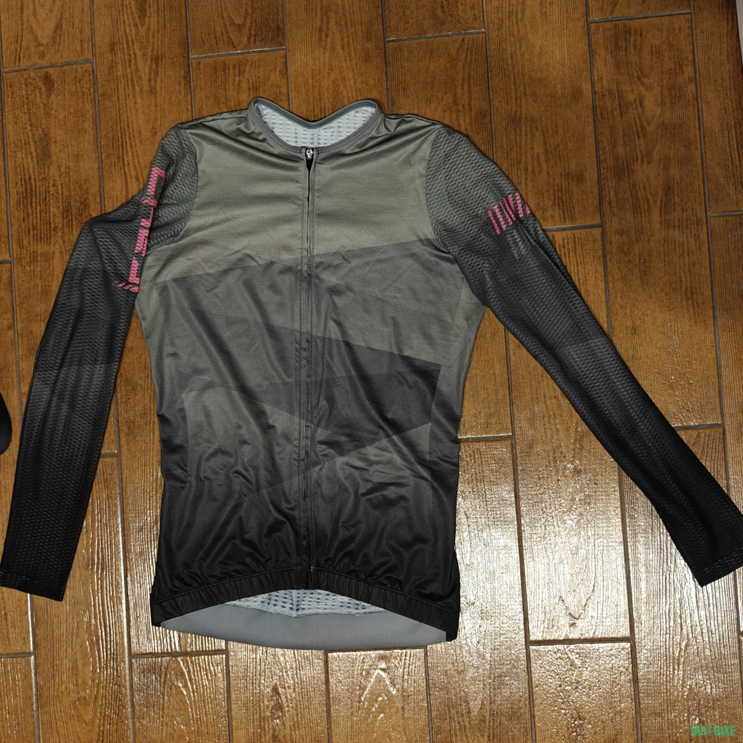 1. Bluza ciclism cu maneca lunga, pt dama, marime S-M