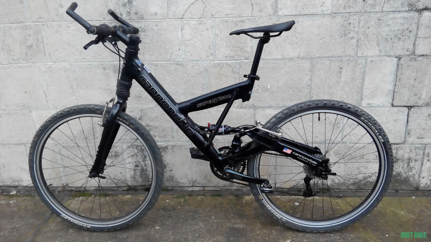9. Cannondale mtb 26" suspensie