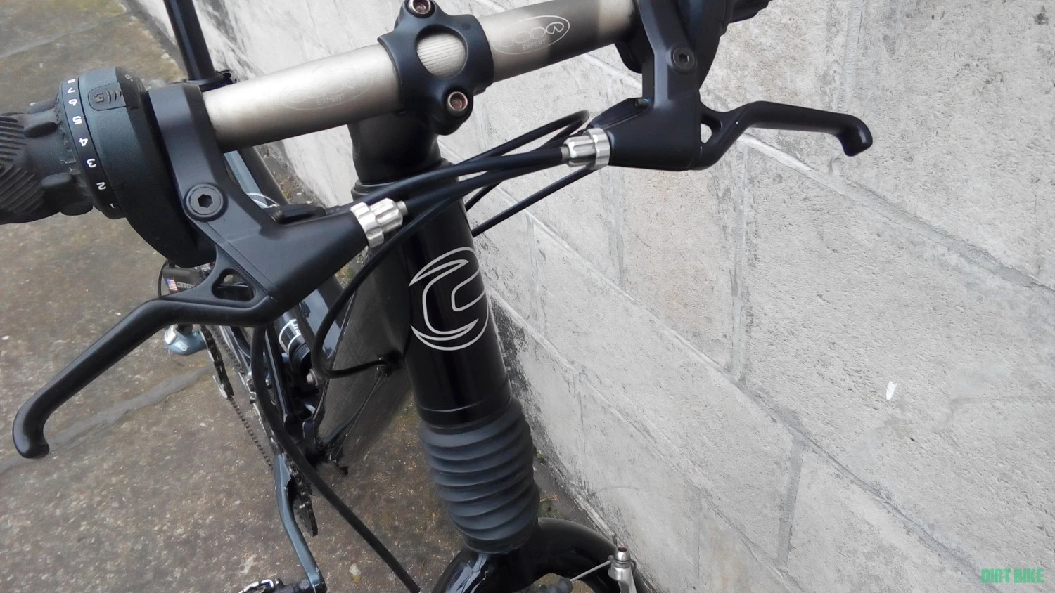 5. Cannondale mtb 26" suspensie