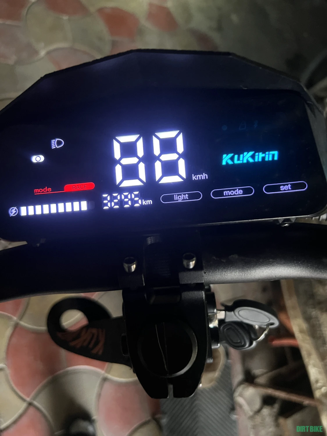 3. Kukirin G4 2000w