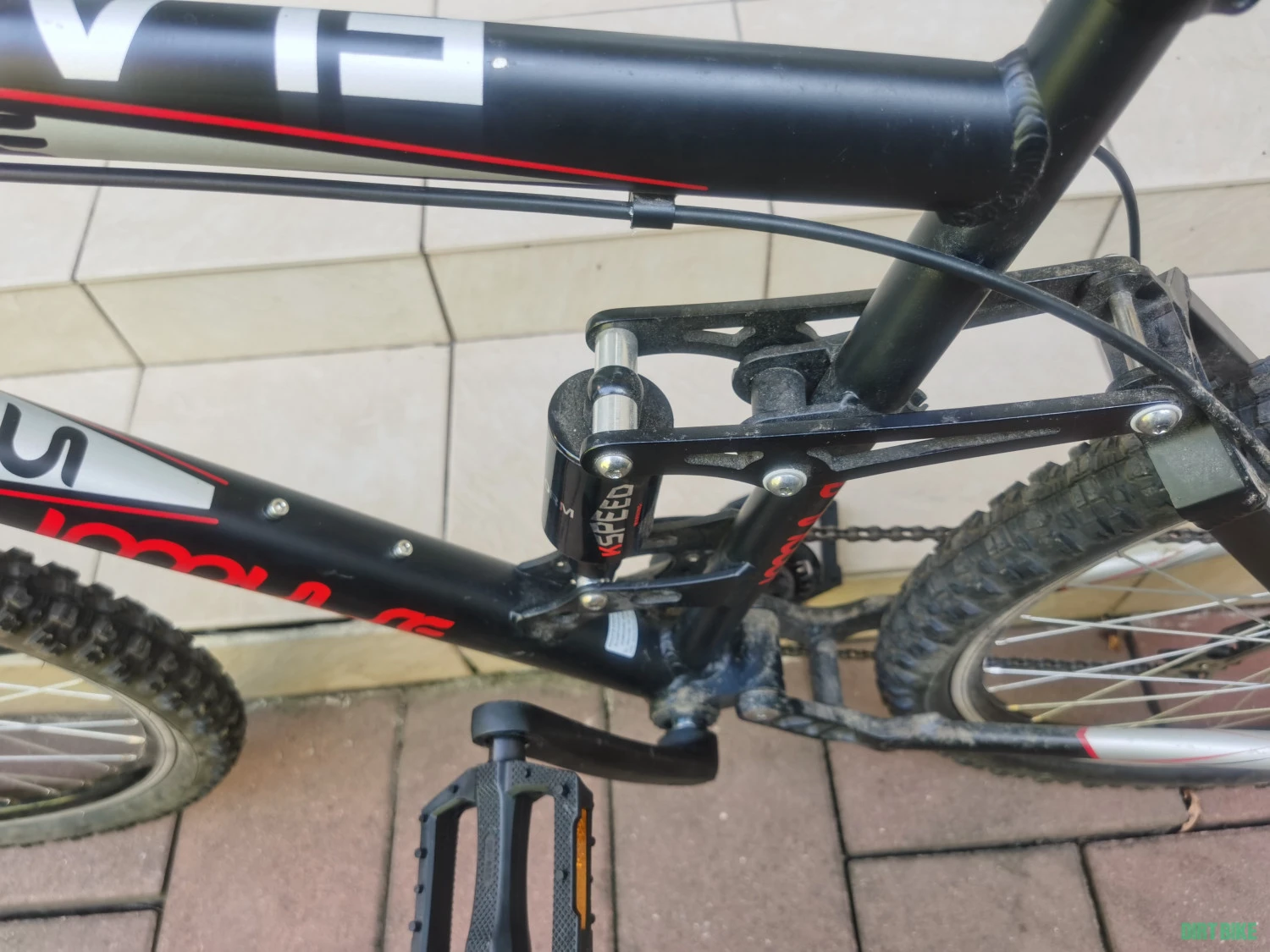 3. Biciclete aluminiu full suspension
