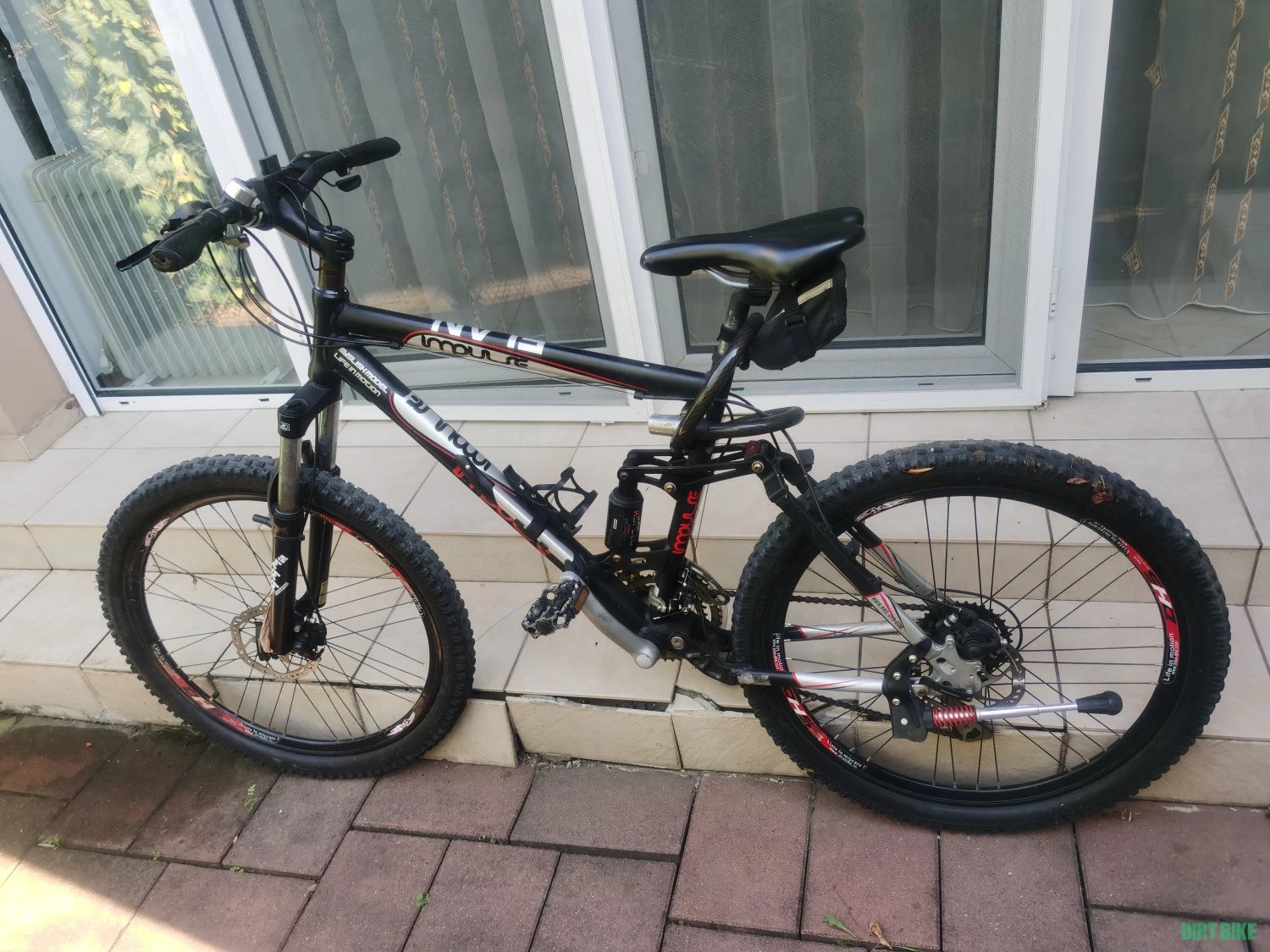 7. Biciclete aluminiu full suspension