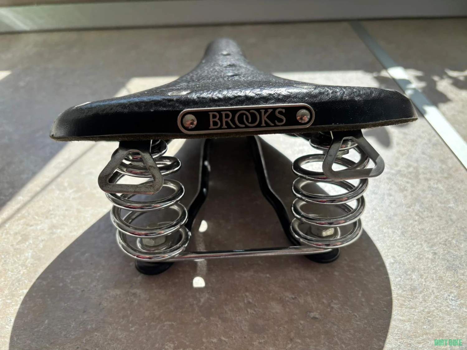4. Brooks B67 black