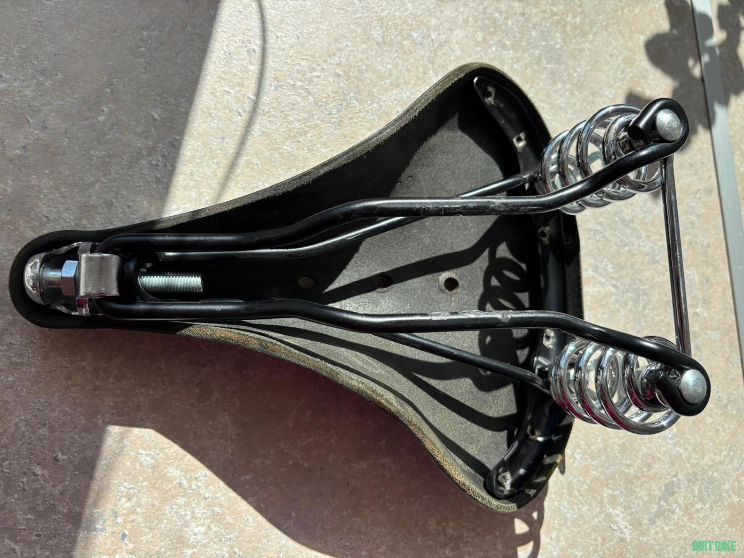 3. Brooks B67 black
