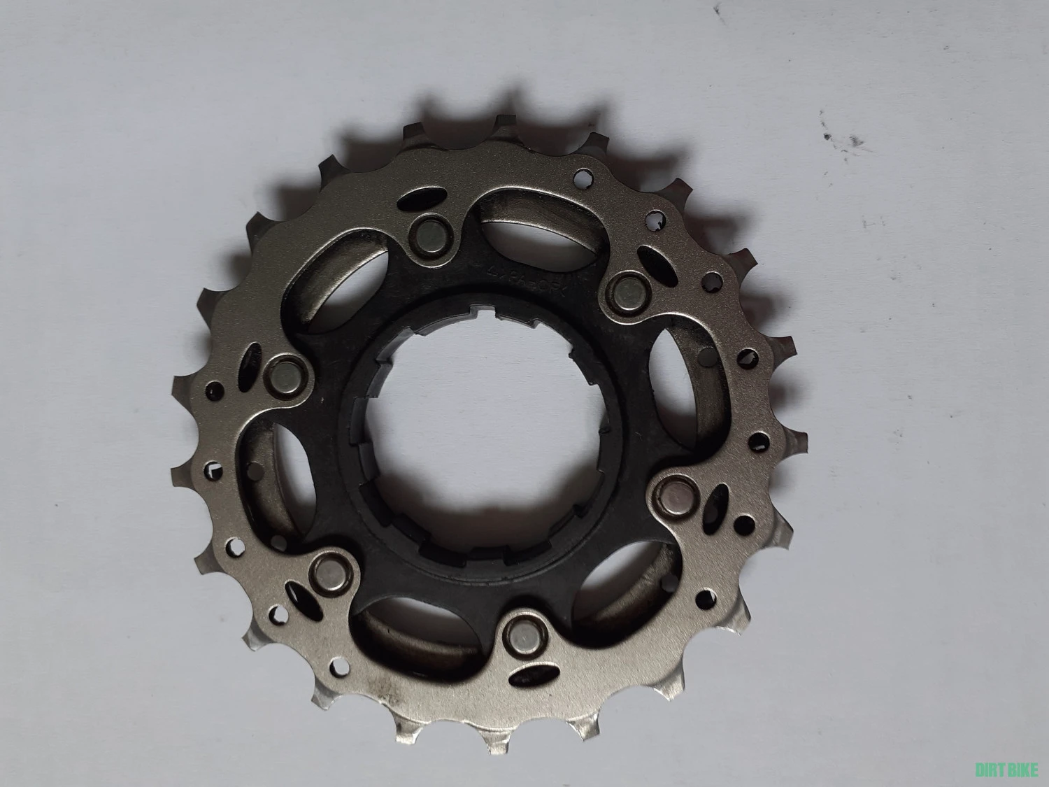 7. Caseta (grup pinioane) Ultegra CS-R8000