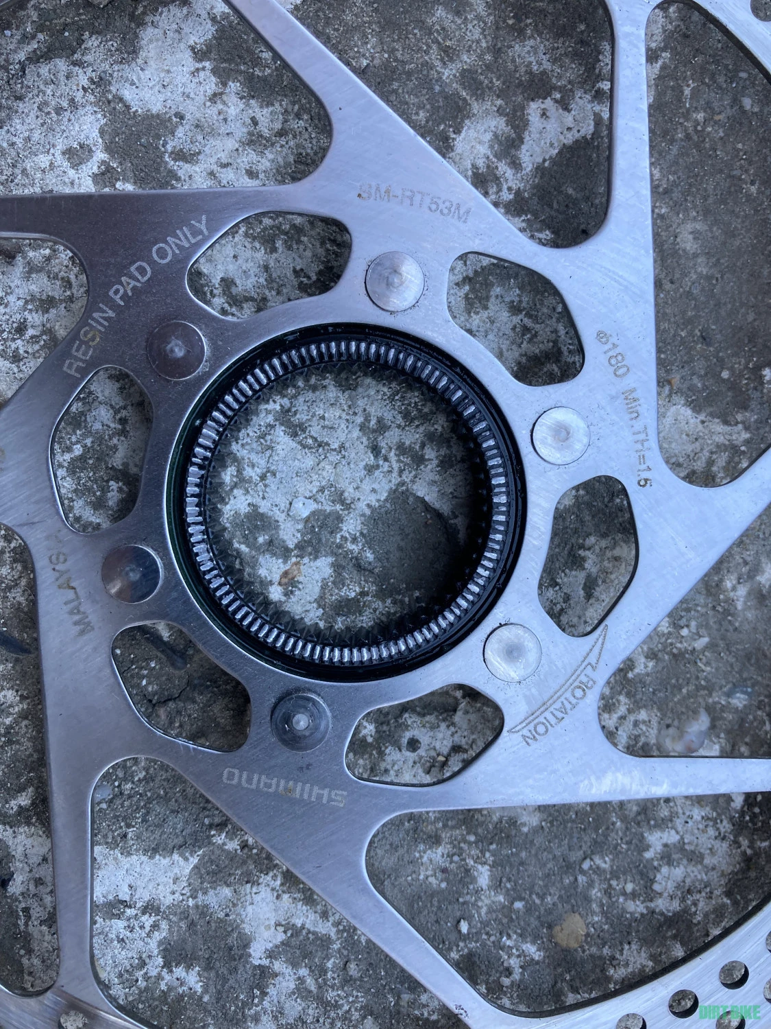 1. Disc Shimano centrelock 180mm