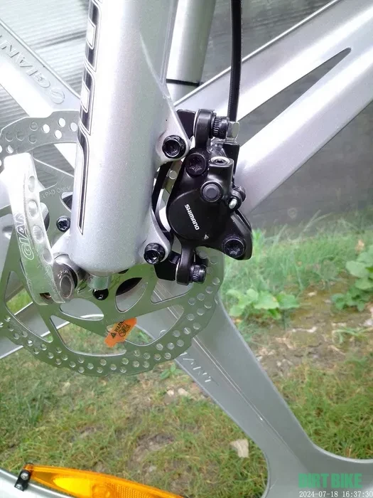 8. Bicicleta Giant Prodigy S.U.B., full alu, 27 viteze, dubla suspensie