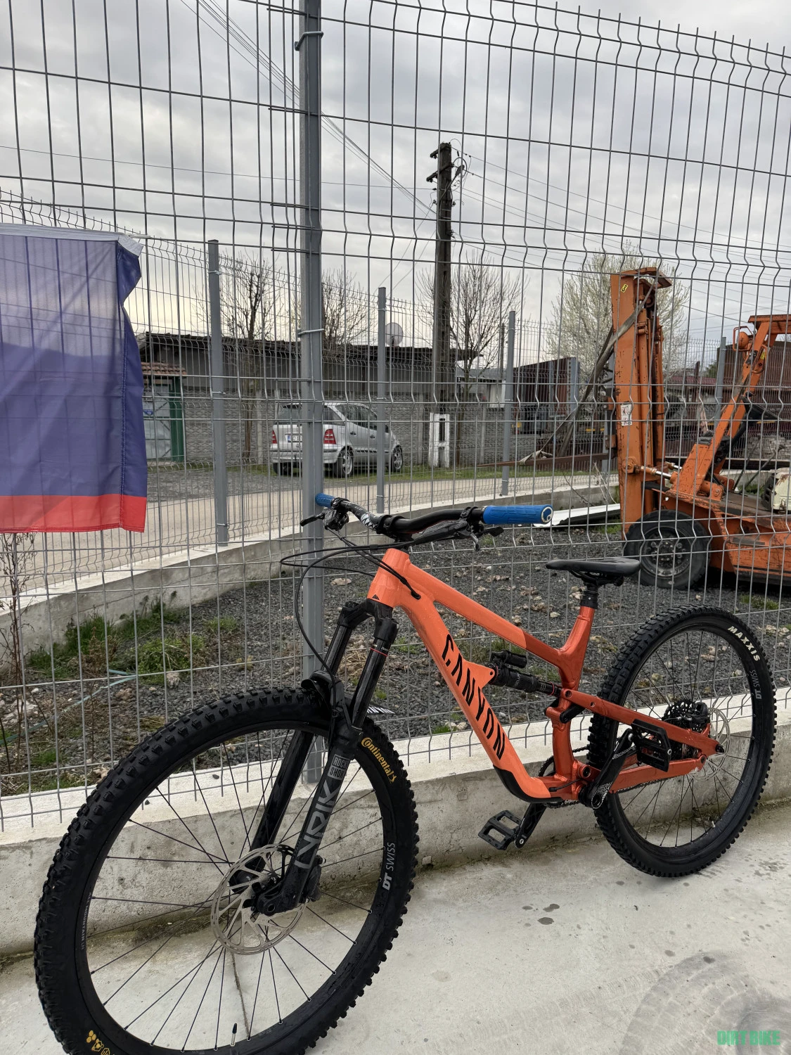 1. Vând Canyon Spectral Al 6 2022