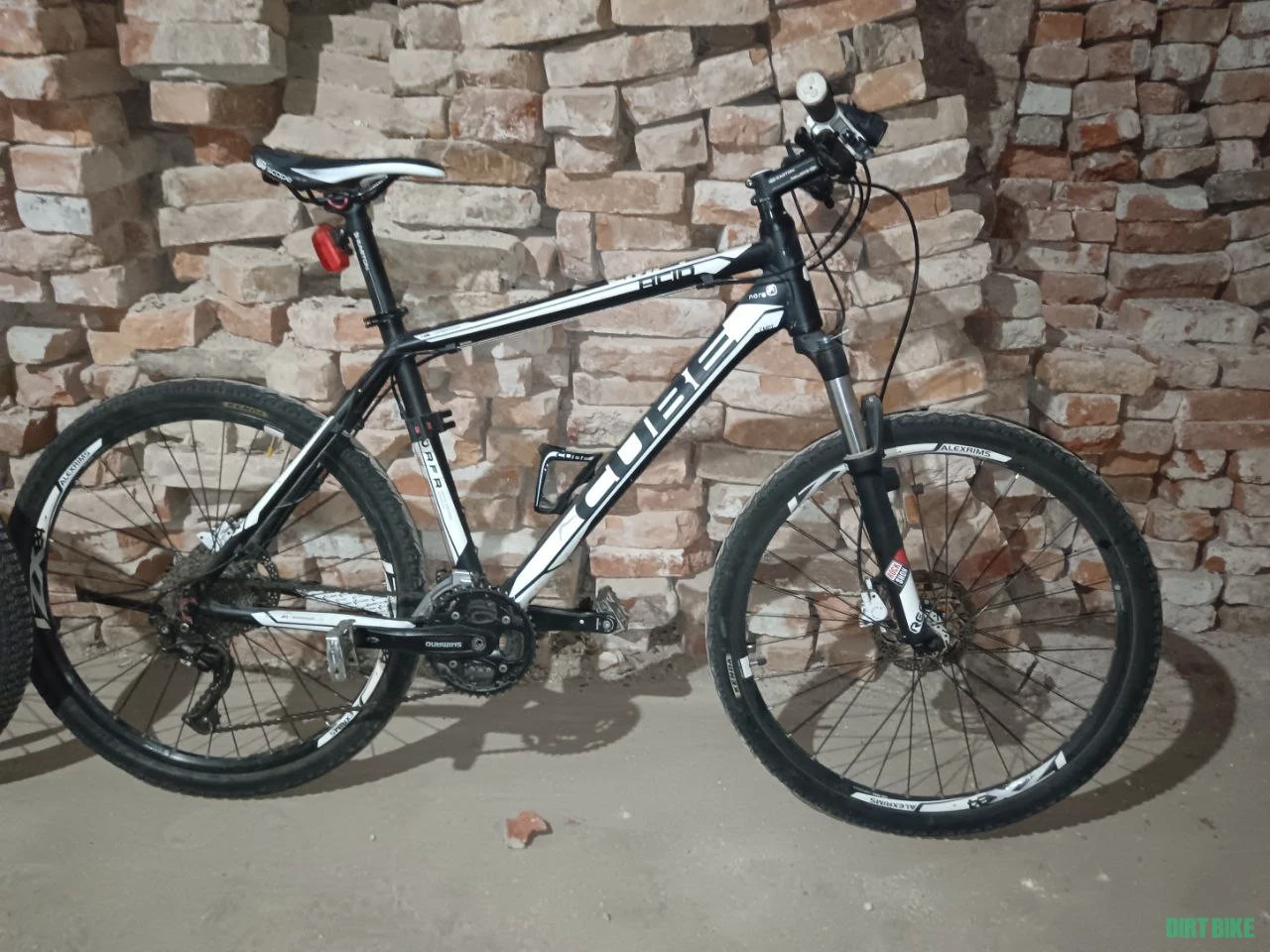 1. Bicicleta CUBE