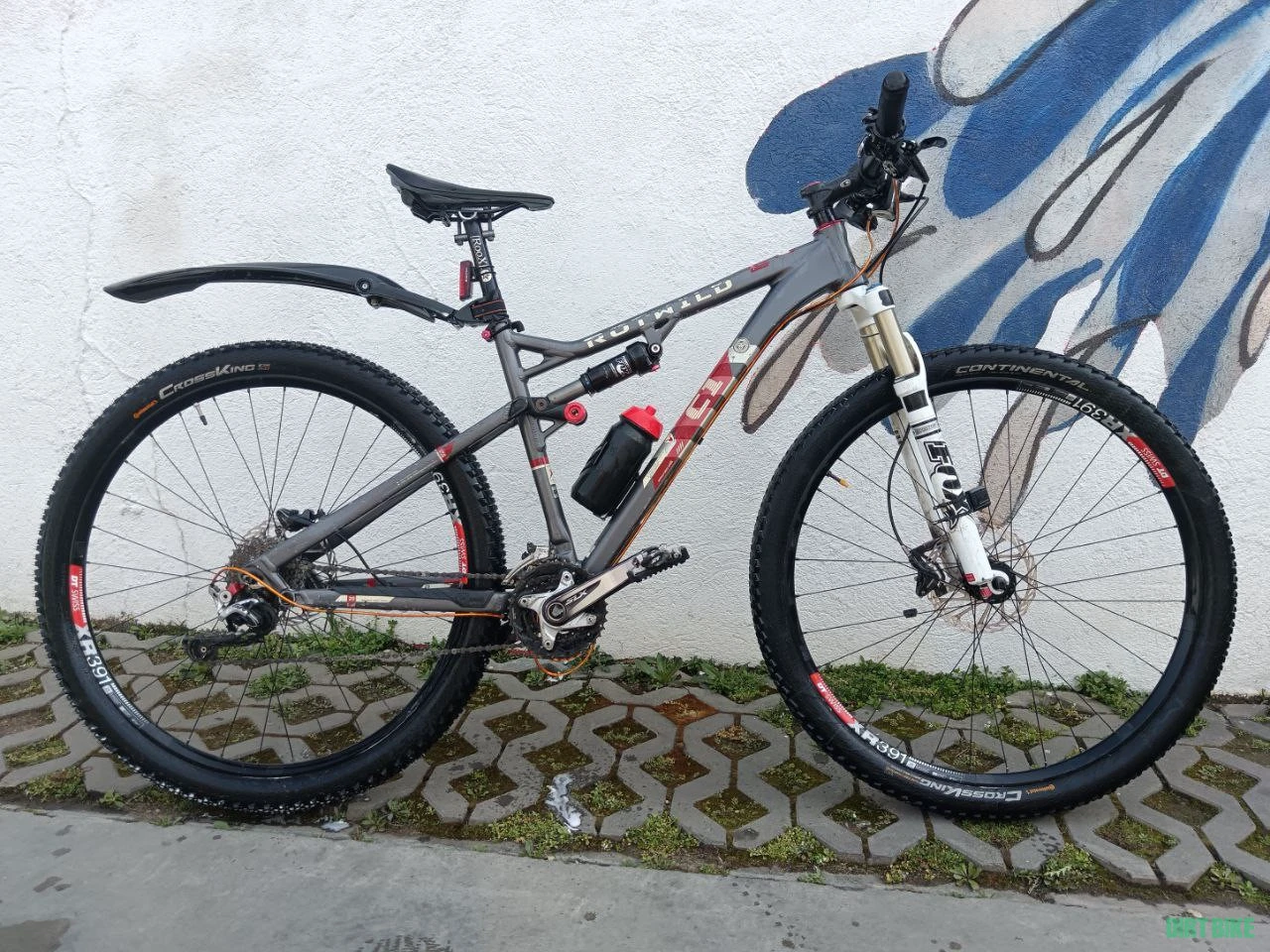 1. Bicicleta Rotwild
