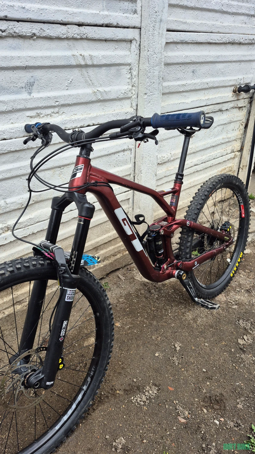 6. Bicicletă gt sensor 2021