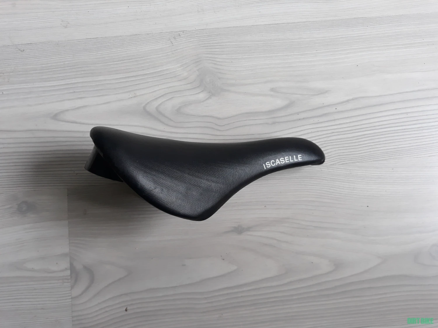 1. Sea Iscaselle made in Italy.