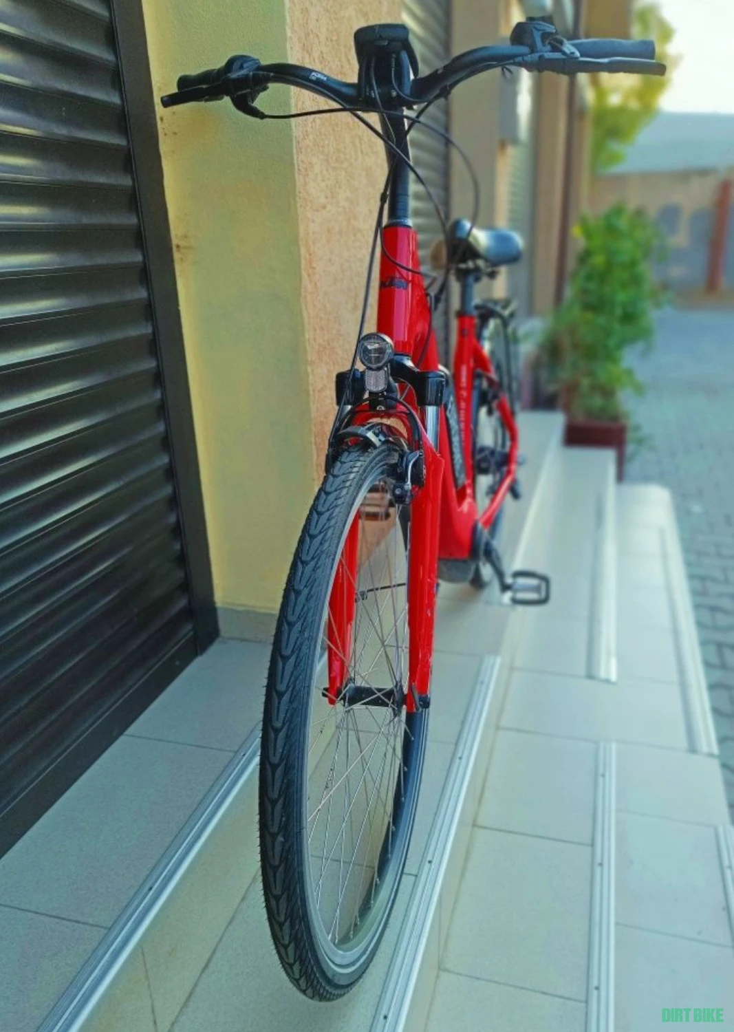 4. Bicicleta dama Lady KTM electrica