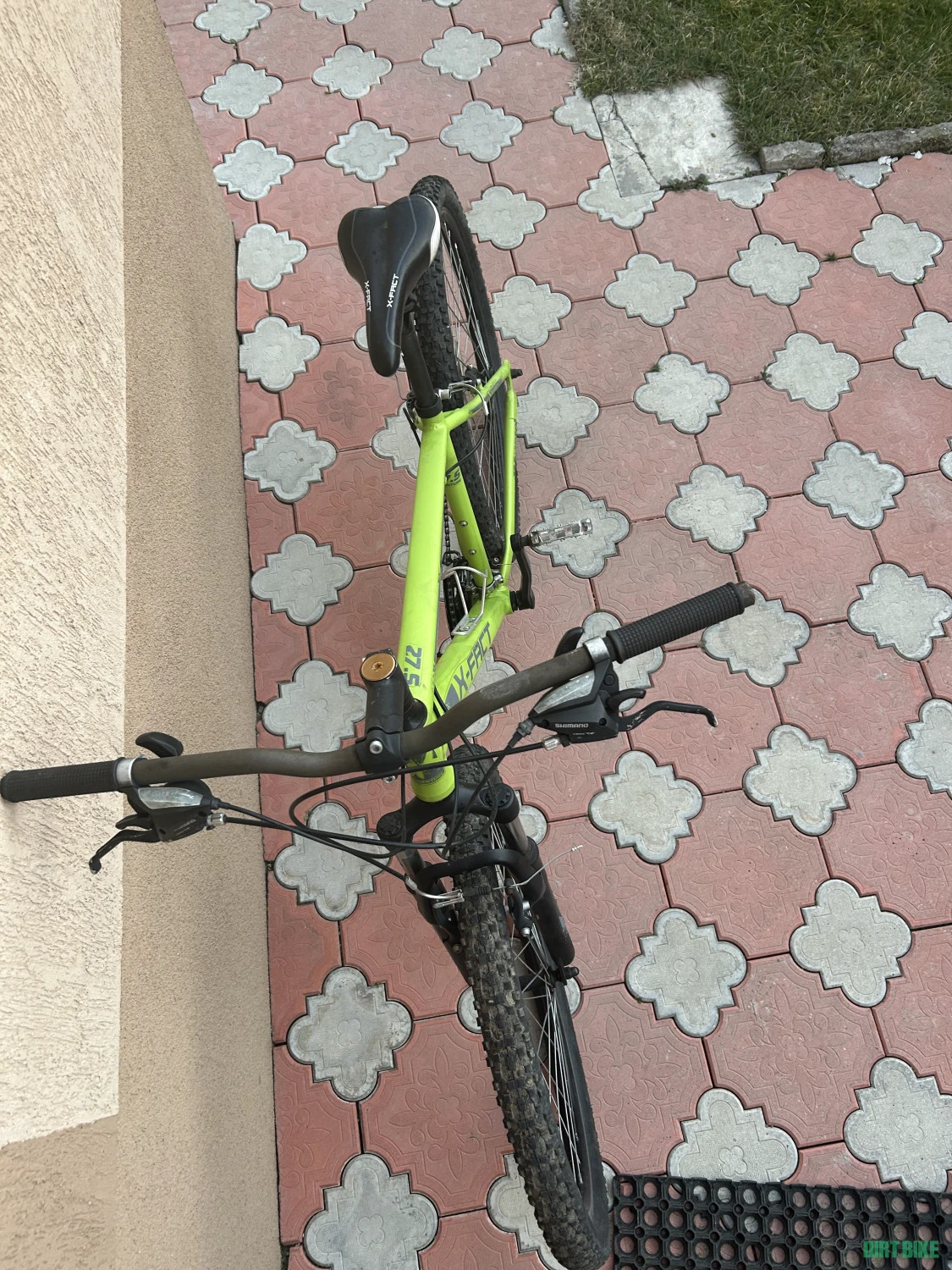 3. Vând bicicletă x-fact