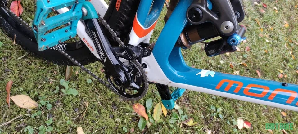 7. Mondraker Superfoxy 2020 - putin folosita