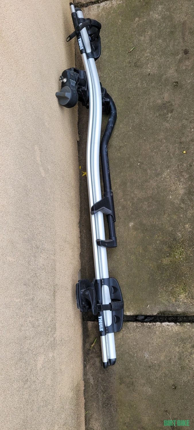 3. Suport bicicleta thule pentru bare portbagaj