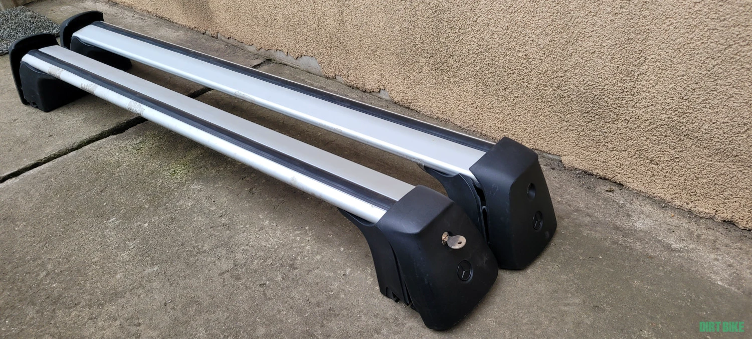 1. Bare portbagaj originale Mercedes GLA sau Infiniti QX30